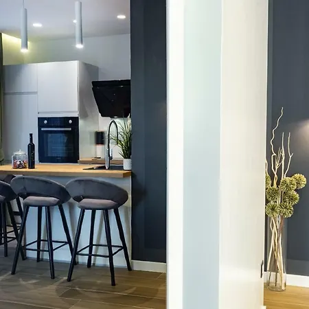 Downtown Marcius Luxury With Jacuzzi & Sauna Appartement