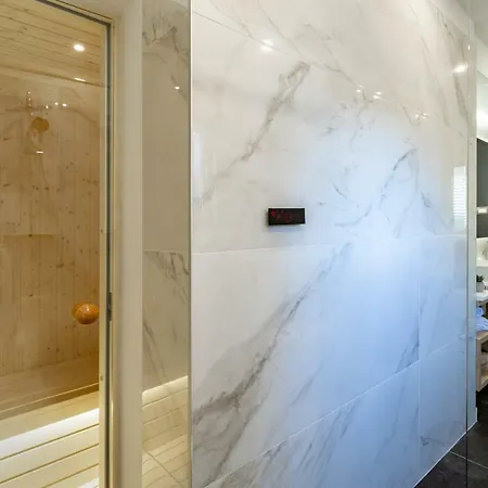 شقة Downtown Marcius Luxury With Jacuzzi & Sauna زادار