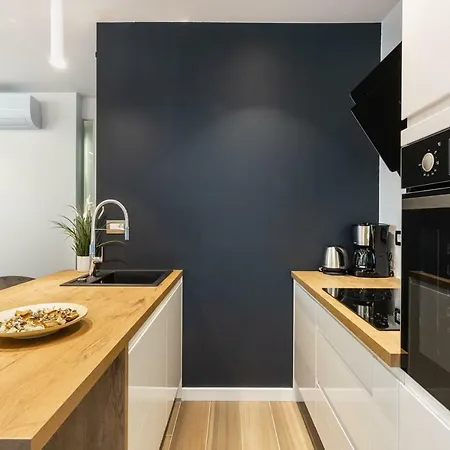 Downtown Marcius Luxury With Jacuzzi & Sauna Zadar