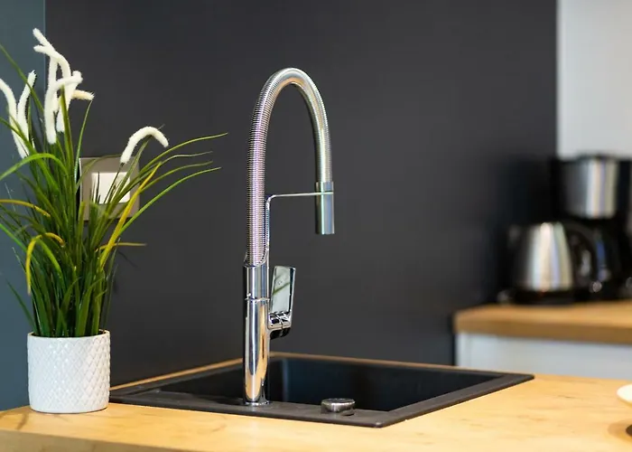 Downtown Marcius Luxury With Jacuzzi & Sauna *