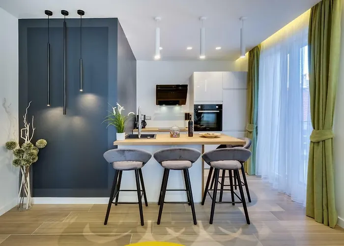 Downtown Marcius Luxury With Jacuzzi & Sauna ザダル