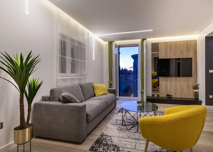 Downtown Marcius Luxury With Jacuzzi & Sauna ザダル